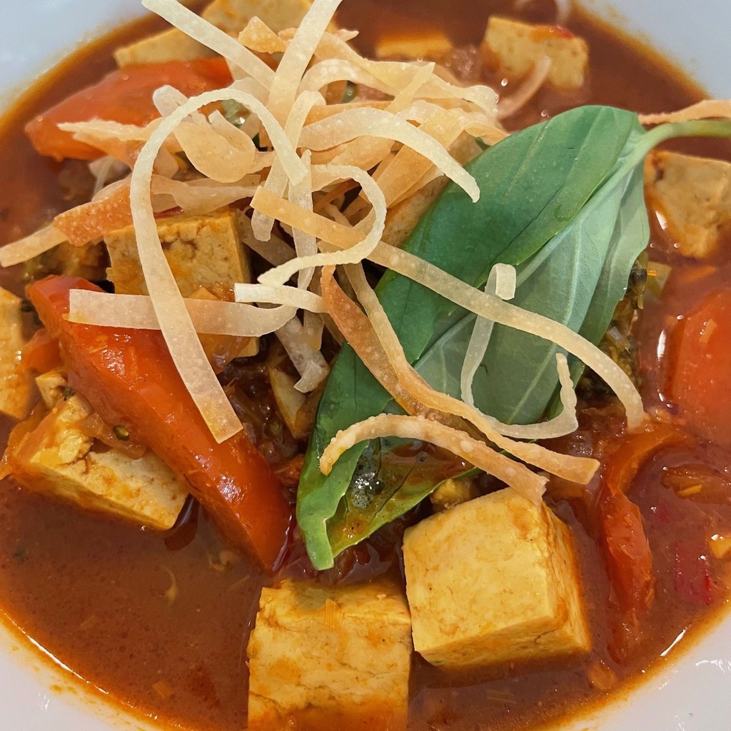 Thai Coconut Curry Noodle Soup