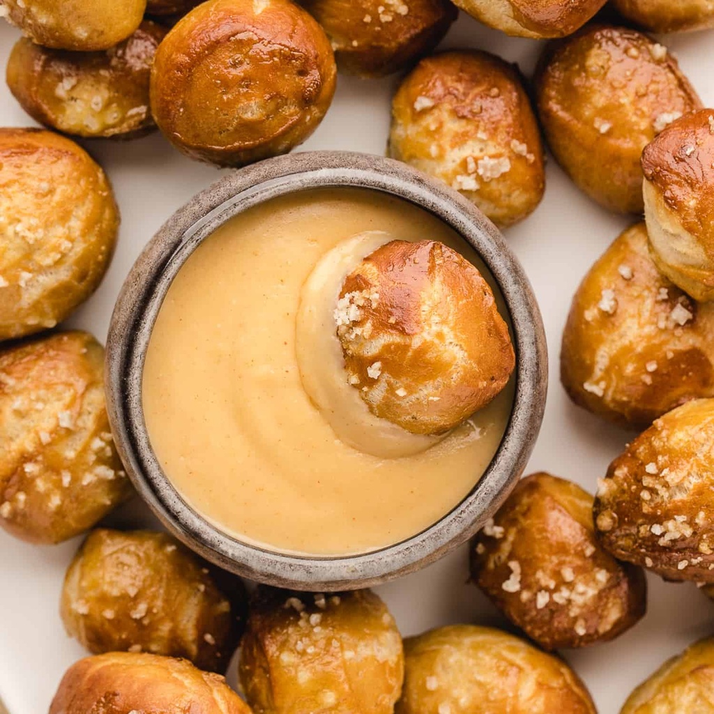 Beer Cheese Dip with Pretzels