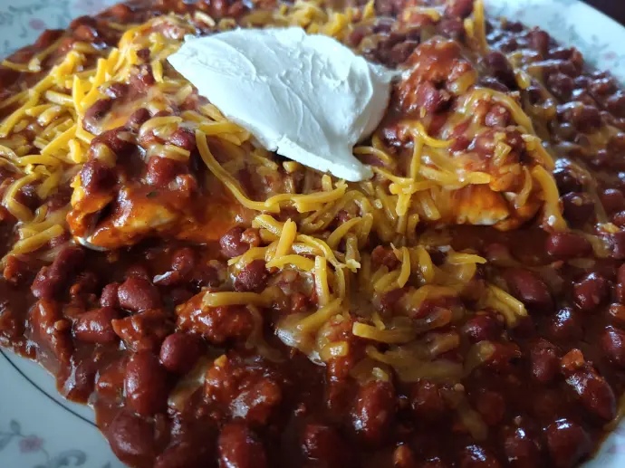Homestlye Chili & Bread Pairings 